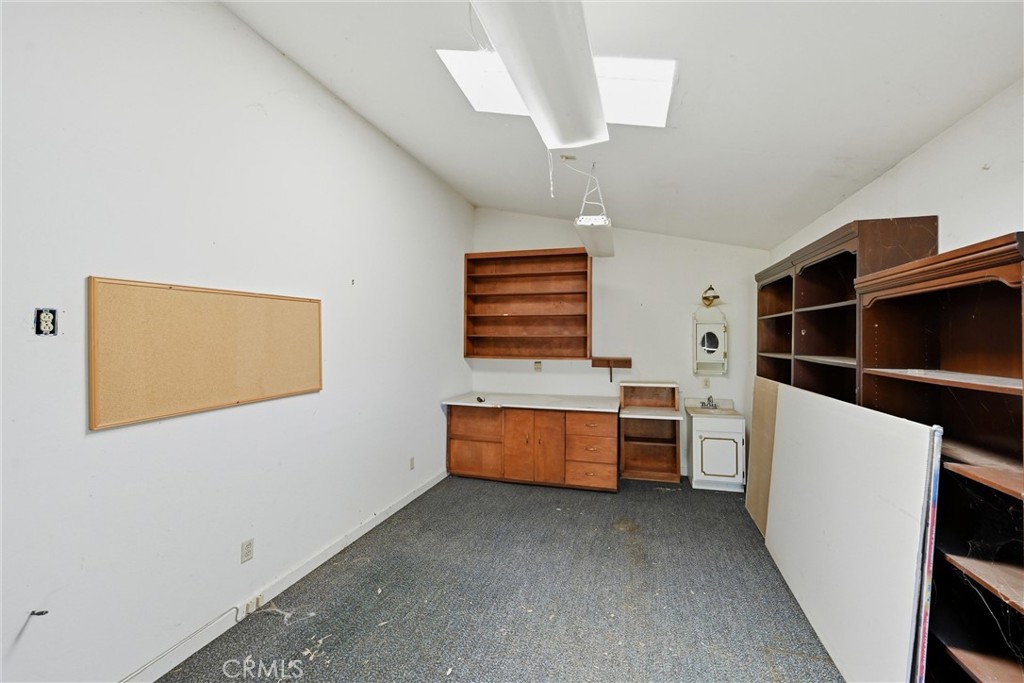 2765 Howard Property Photo 25