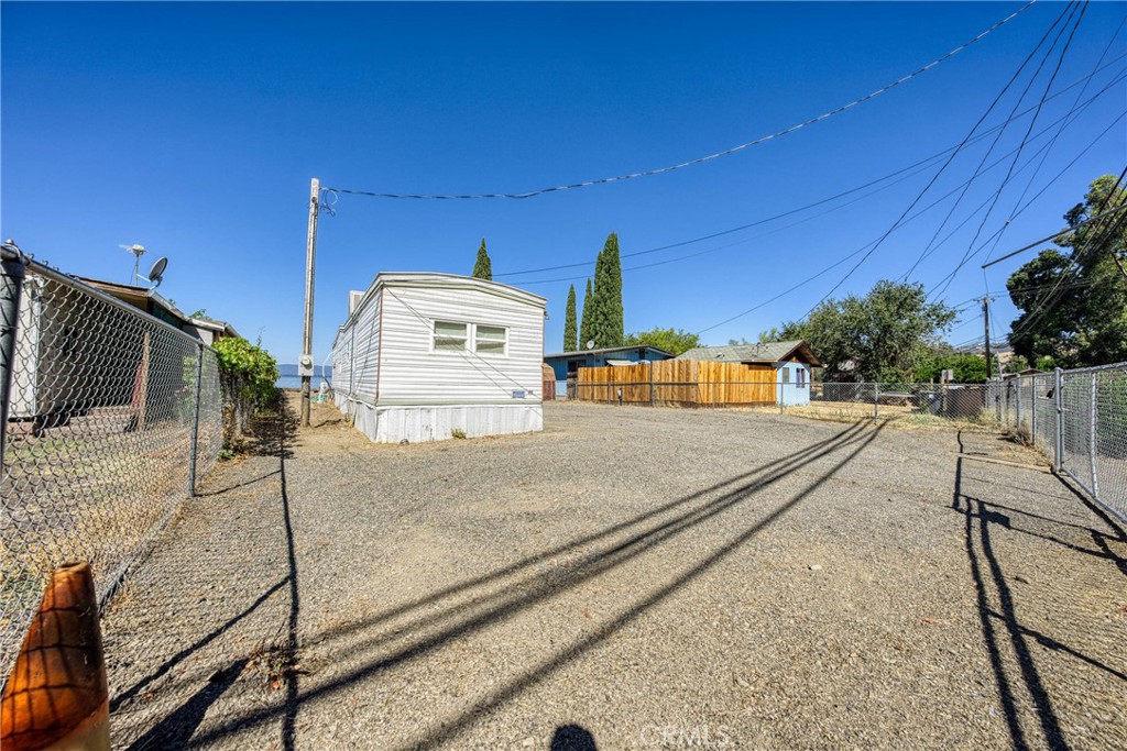 6541 E Highway 20 Property Photo 7