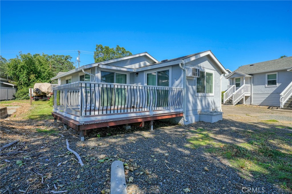 4550 Lakeshore Property Photo 6