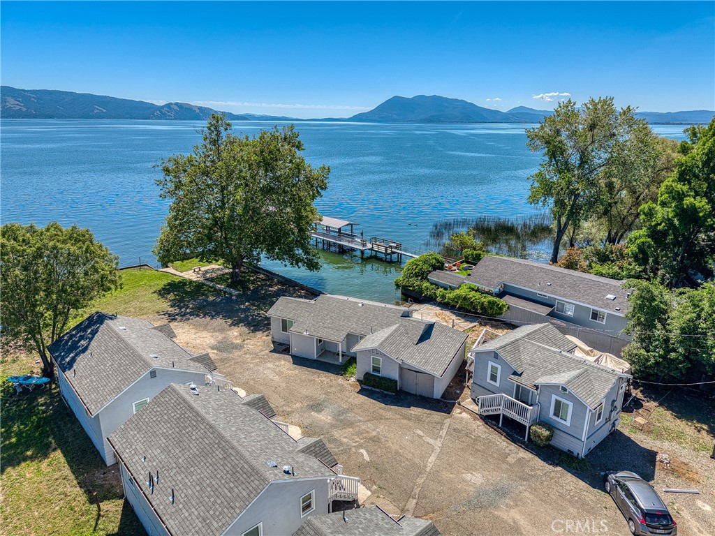 4550 Lakeshore Property Photo 44