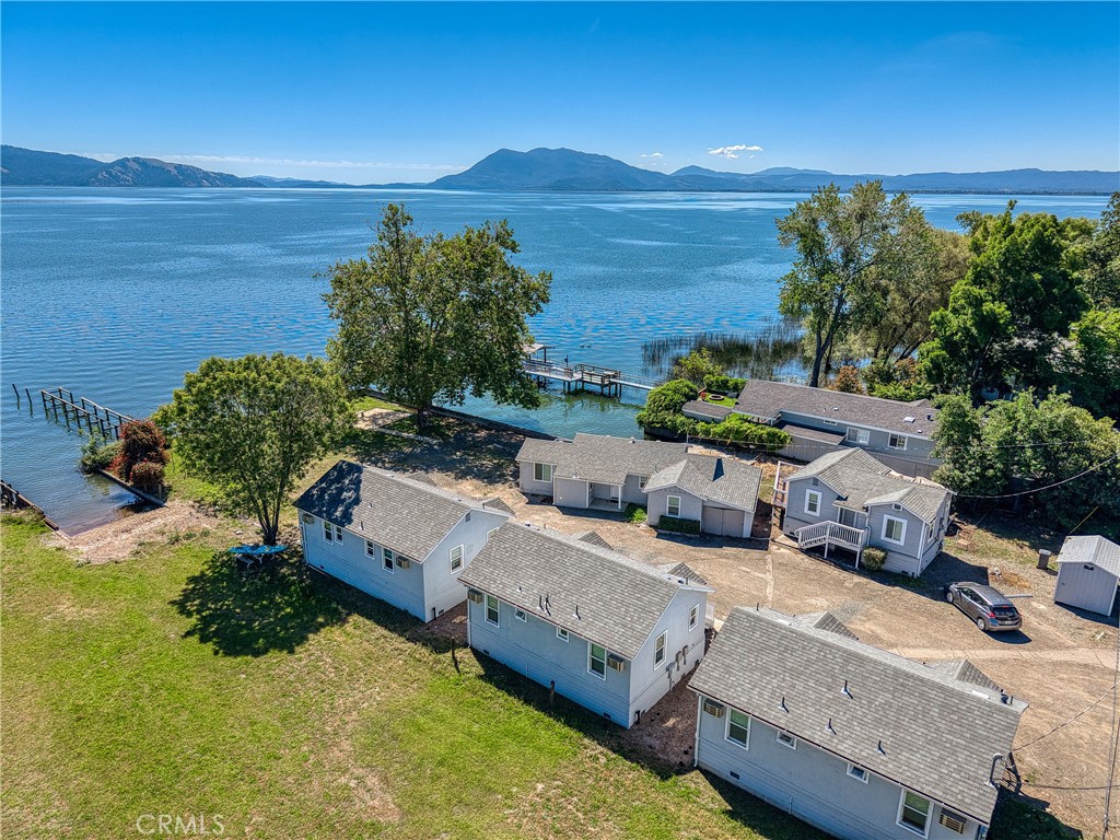 4550 Lakeshore Property Photo 45