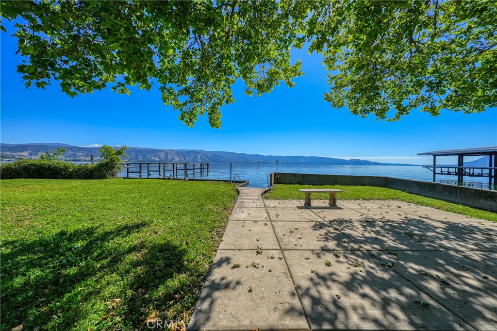 4550 Lakeshore Property Photo 53