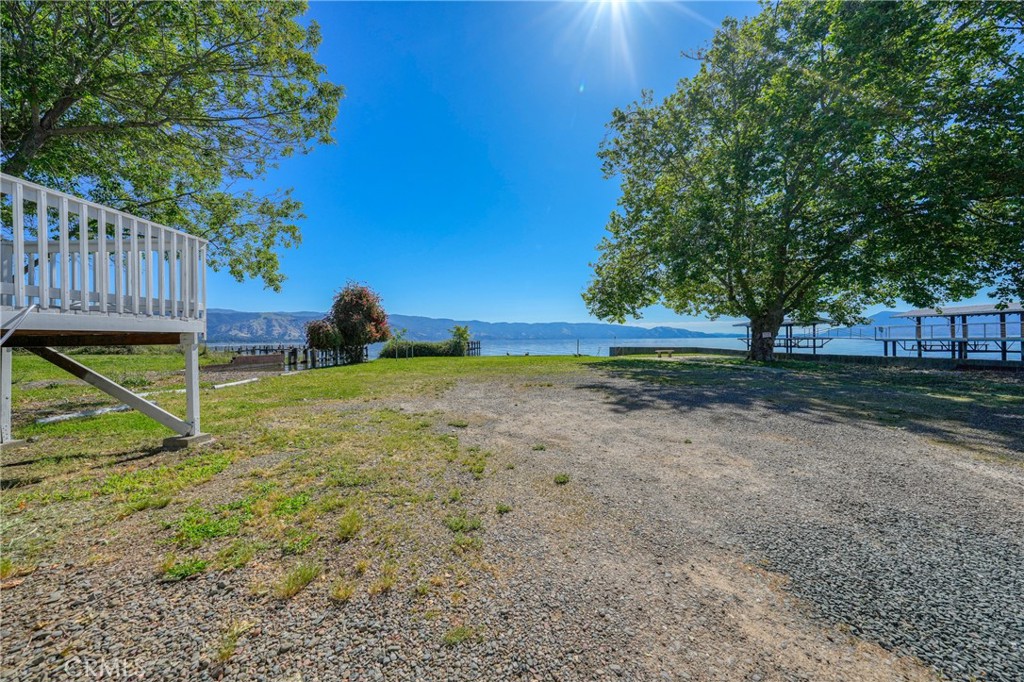 4550 Lakeshore Property Photo 55