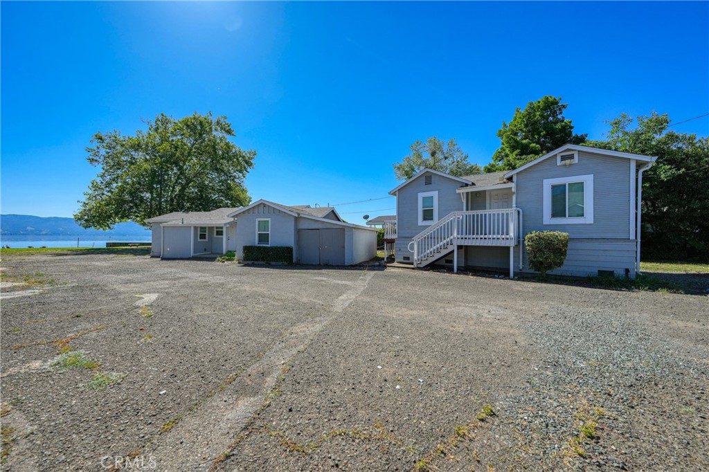4550 Lakeshore Property Photo 60