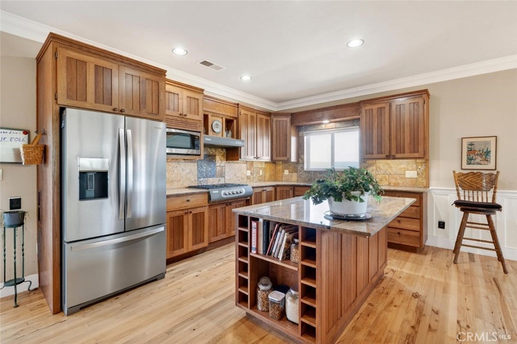 3165 Fulton Property Photo 10