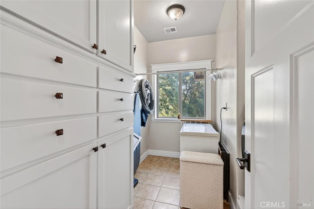 3165 Fulton Property Photo 40
