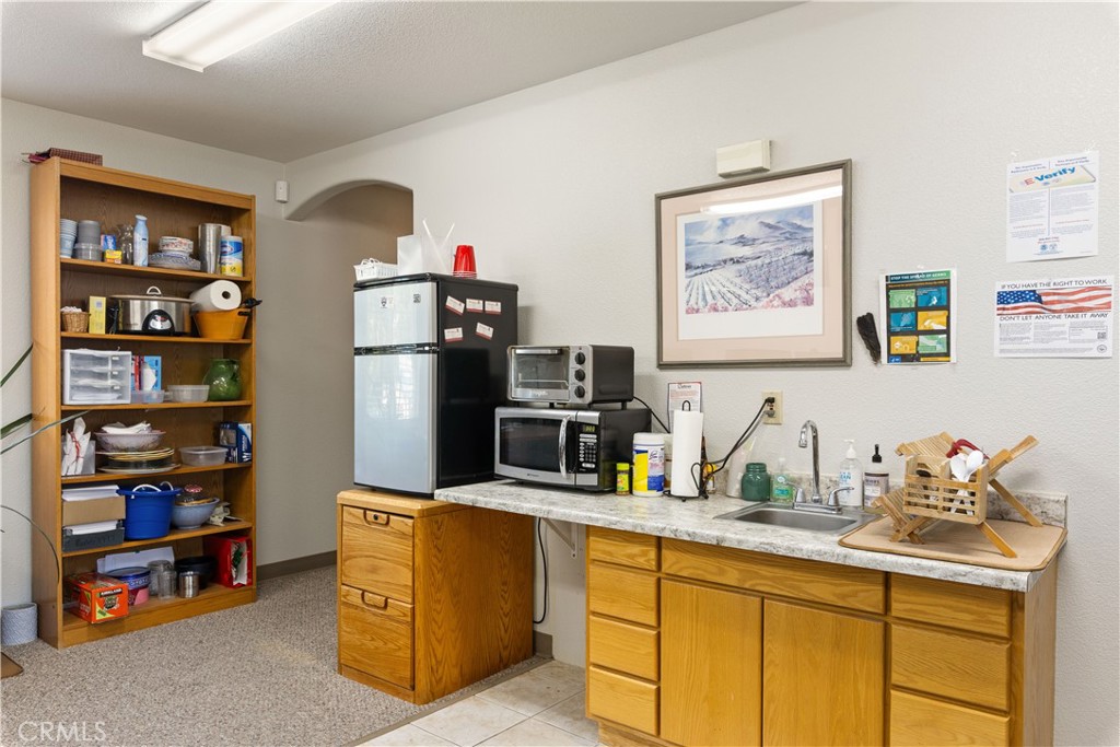 1101 N Main Property Photo 17