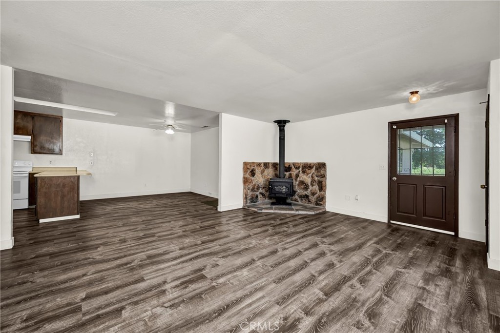19270 Mountain Meadow S Property Photo 4