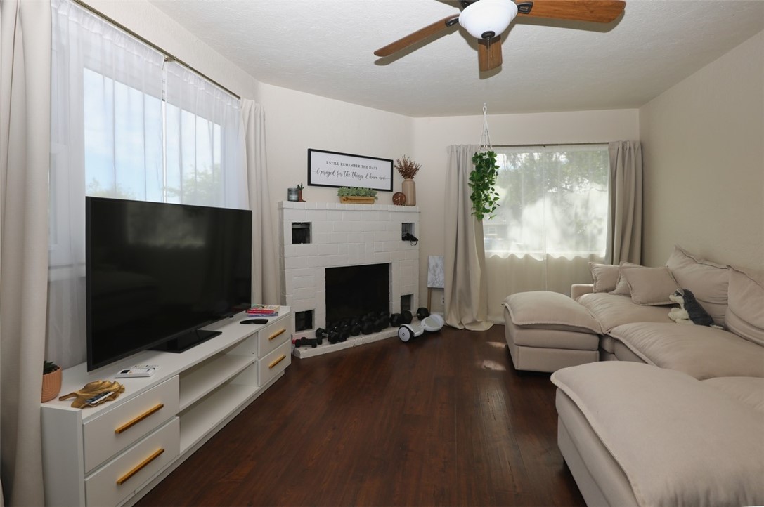 65 Lily Cove Property Photo 6