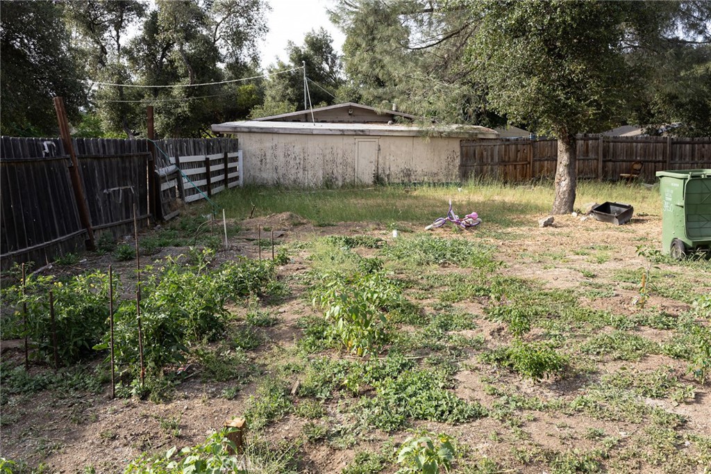 3450 10th Property Photo 3