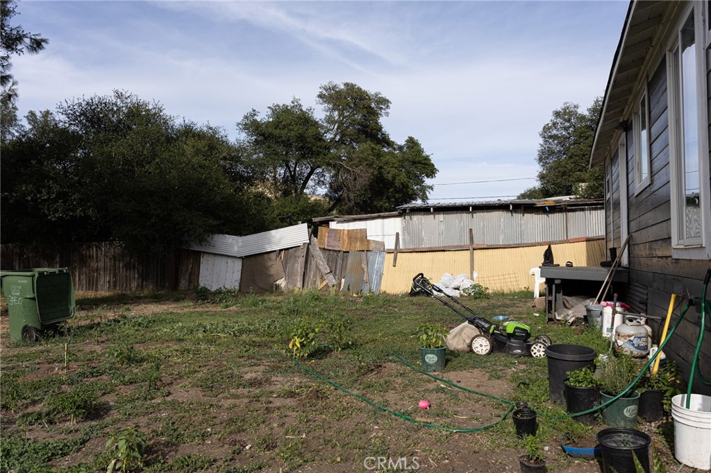 3450 10th Property Photo 4