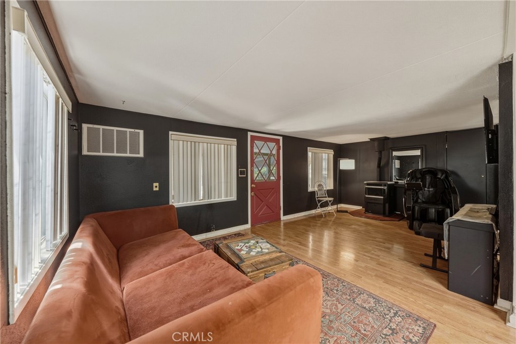 7333 High Street Property Photo 3