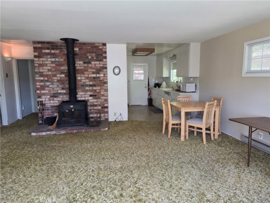 10498 Redwood Road Property Photo 8