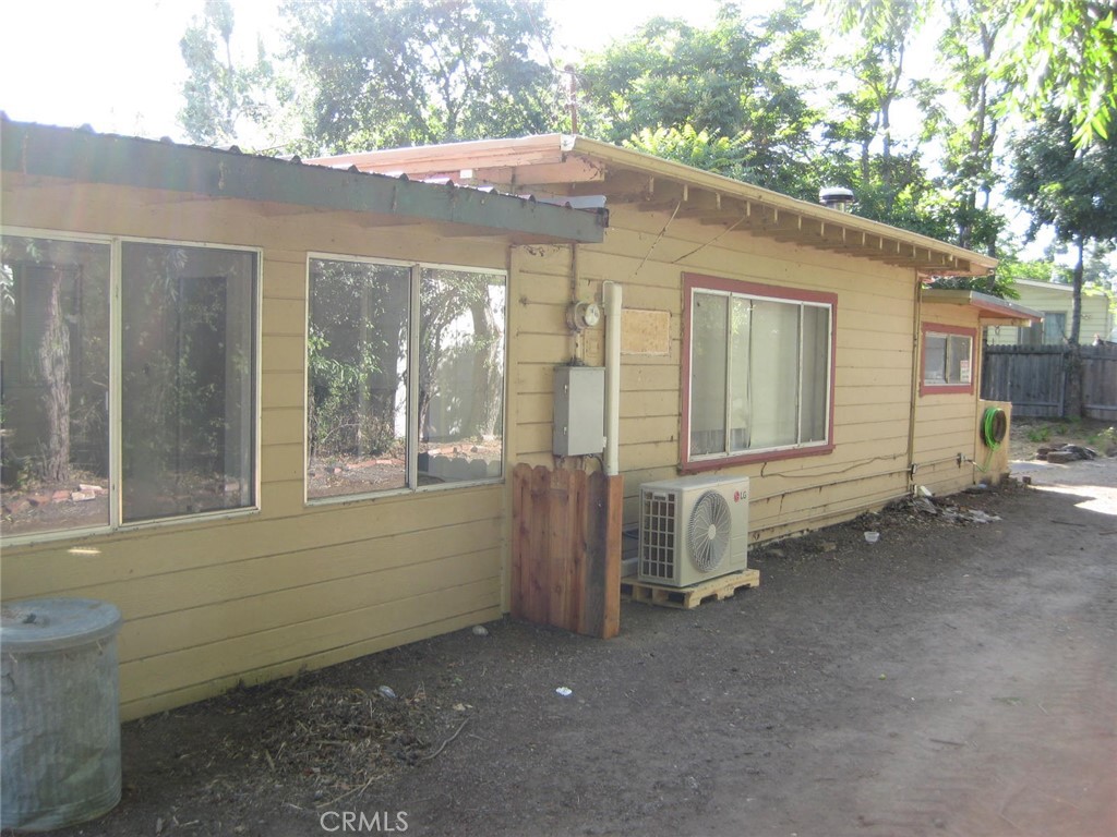 6304 6th Property Photo 5