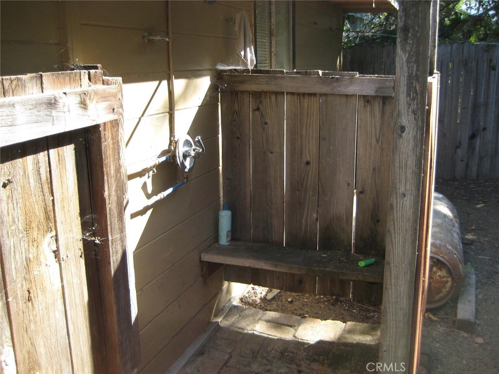 6304 6th Property Photo 10