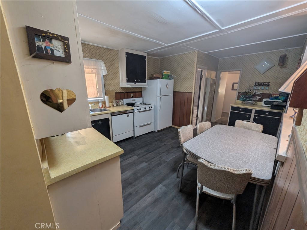 6304 6th Property Photo 33