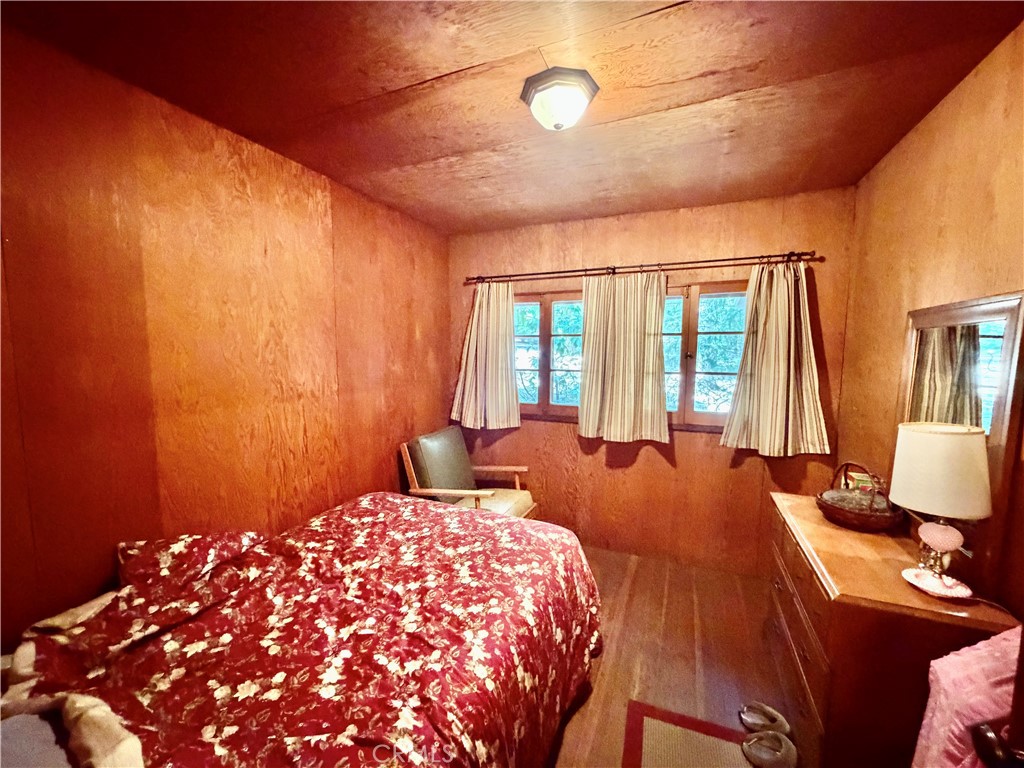 9520 Oak Place Property Photo 17