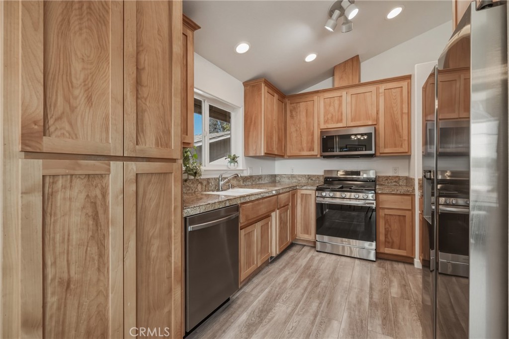 330 20th Street Property Photo 12
