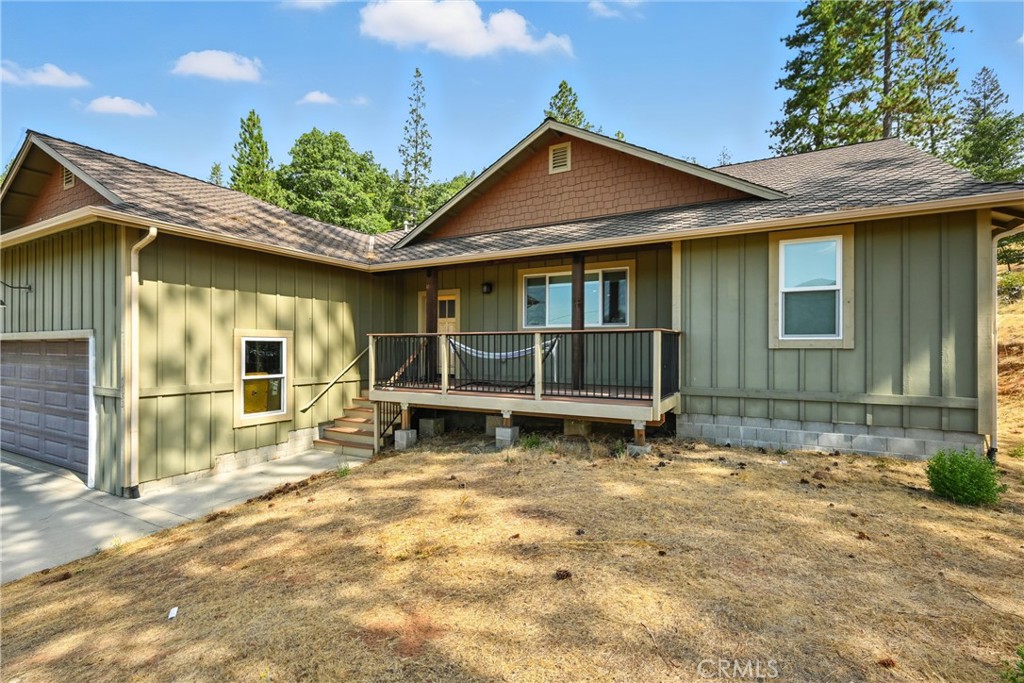 9482 Hoberg Drive S Property Photo 1