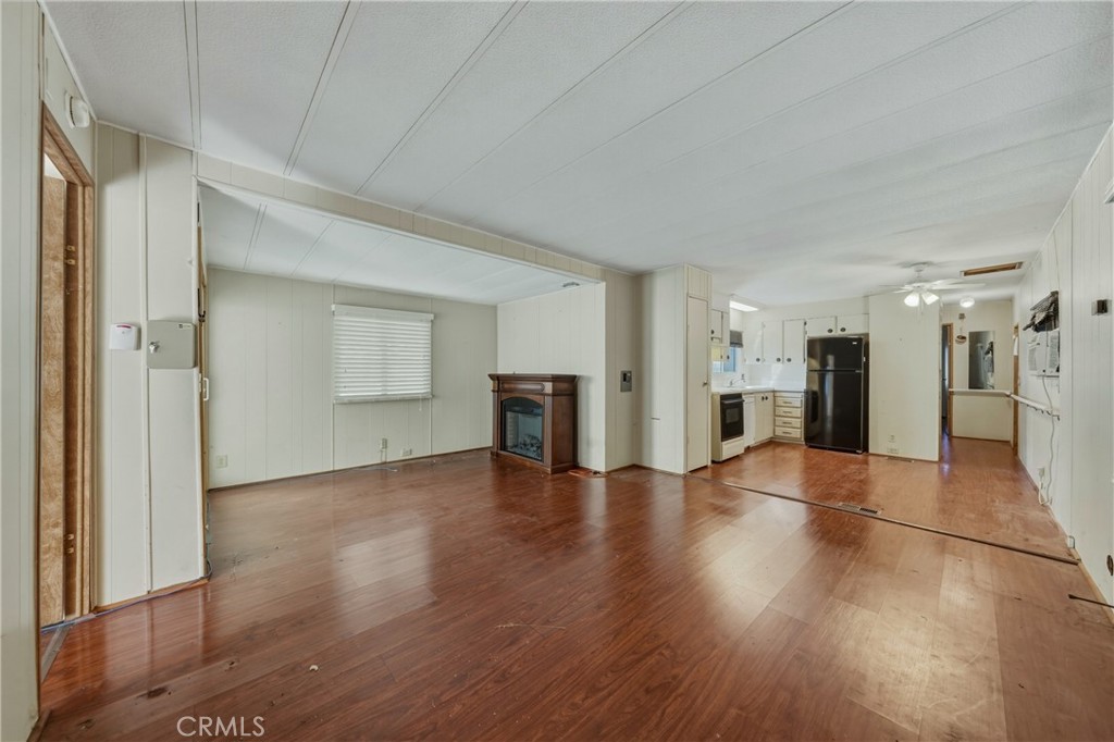 5890 E Highway 20 E 60 Property Photo 4