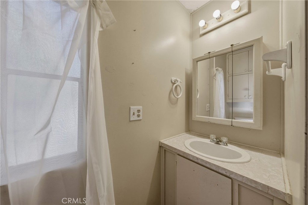 5890 E Highway 20 E 60 Property Photo 22