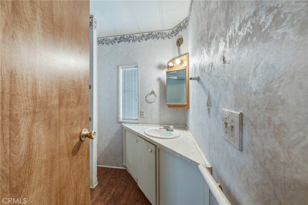 5890 E Highway 20 E 60 Property Photo 24