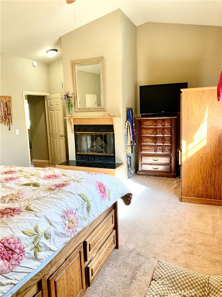 18076 Vista Point Ct Property Photo 21