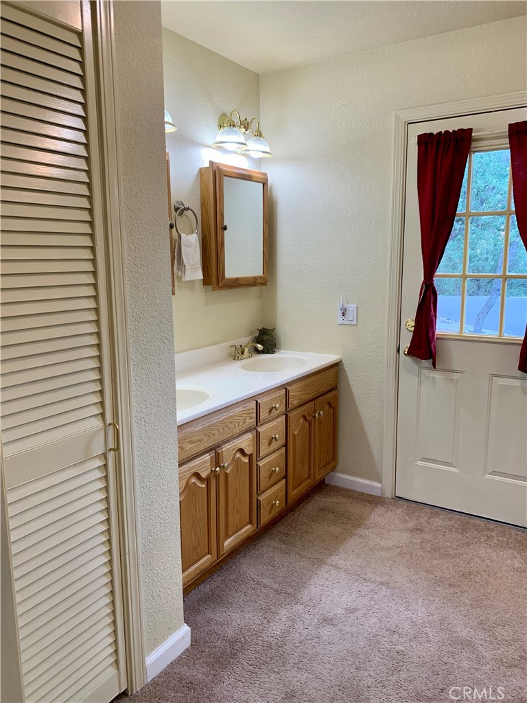 18076 Vista Point Ct Property Photo 26