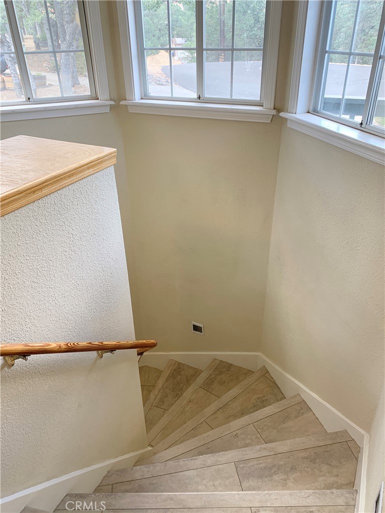18076 Vista Point Ct Property Photo 29