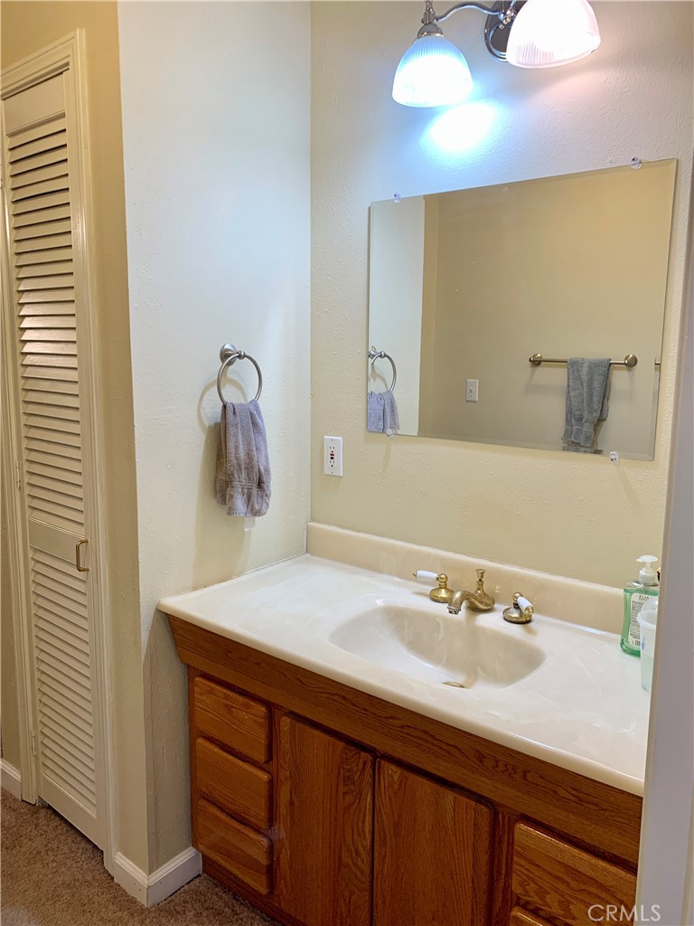 18076 Vista Point Ct Property Photo 34