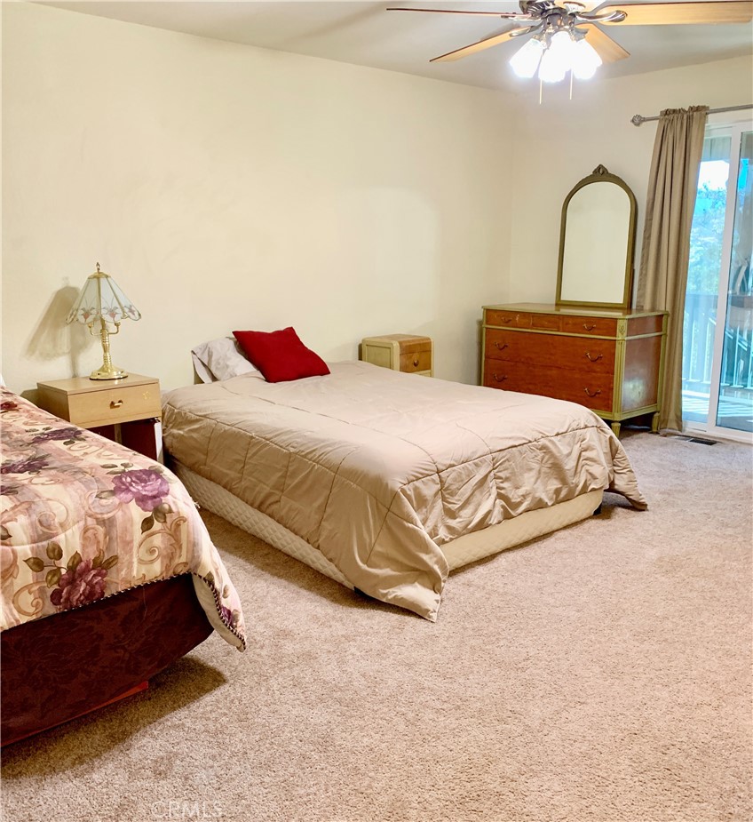18076 Vista Point Ct Property Photo 38