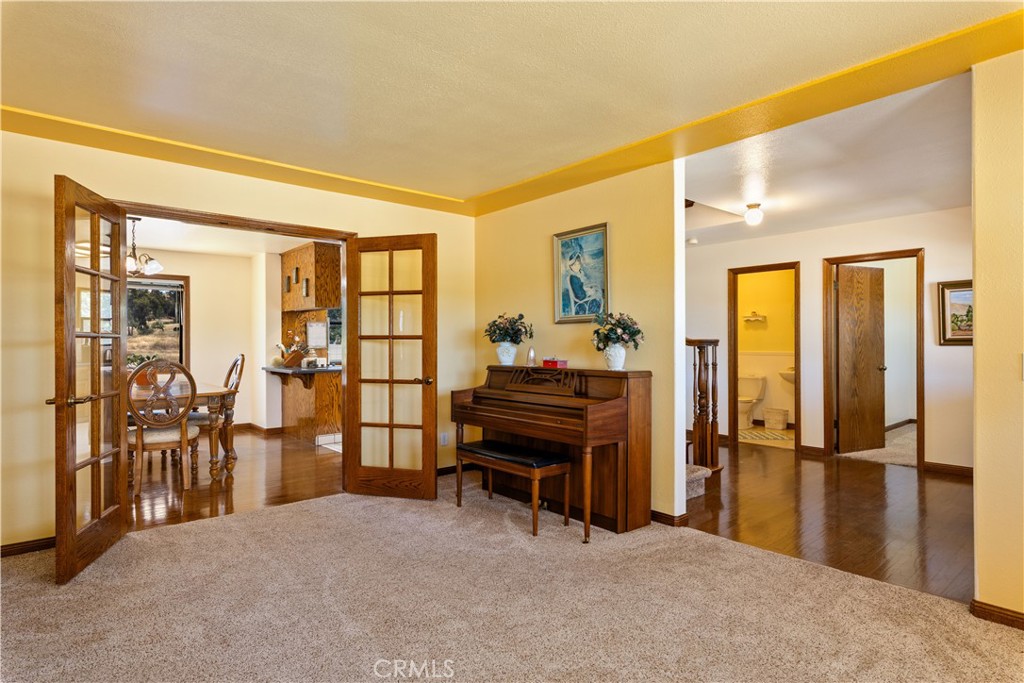920 Park Way Property Photo 10