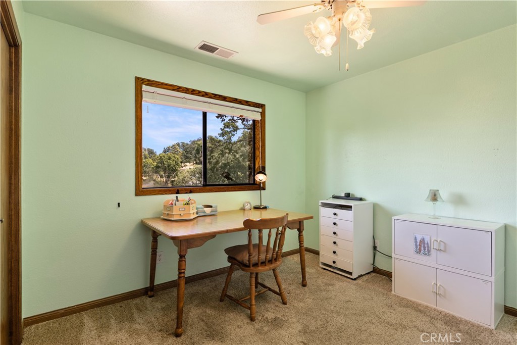920 Park Way Property Photo 30