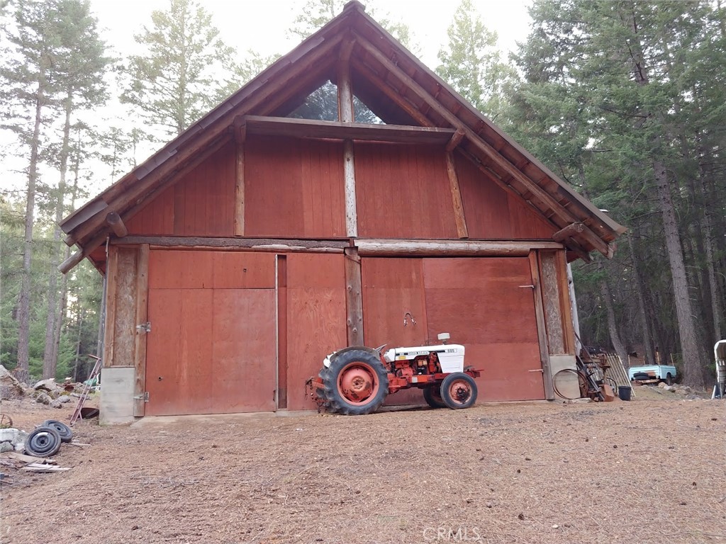 11254 Airstrip Road Property Photo 2