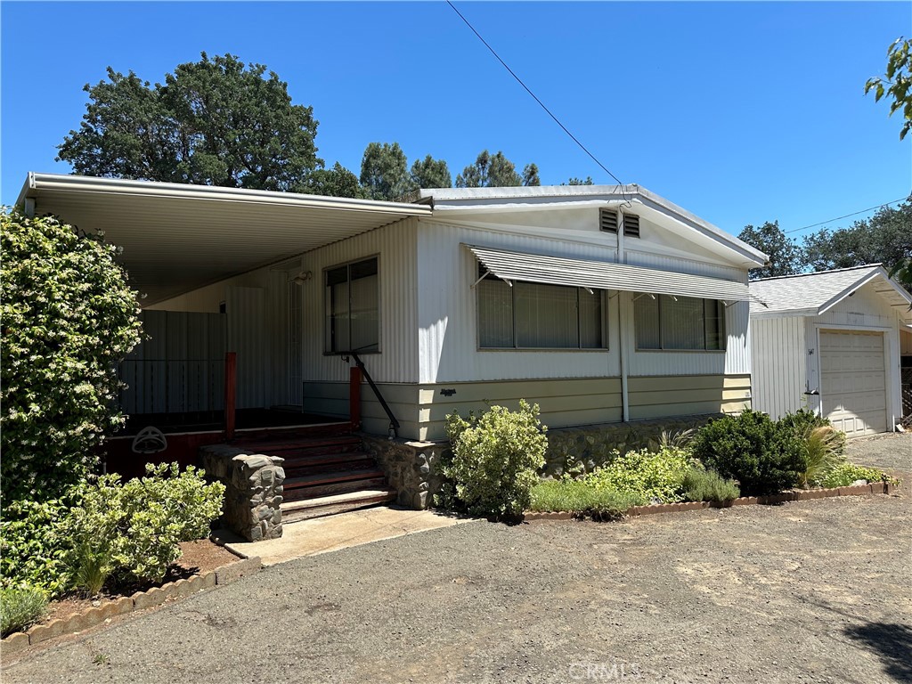5647 Jones Property Photo 1