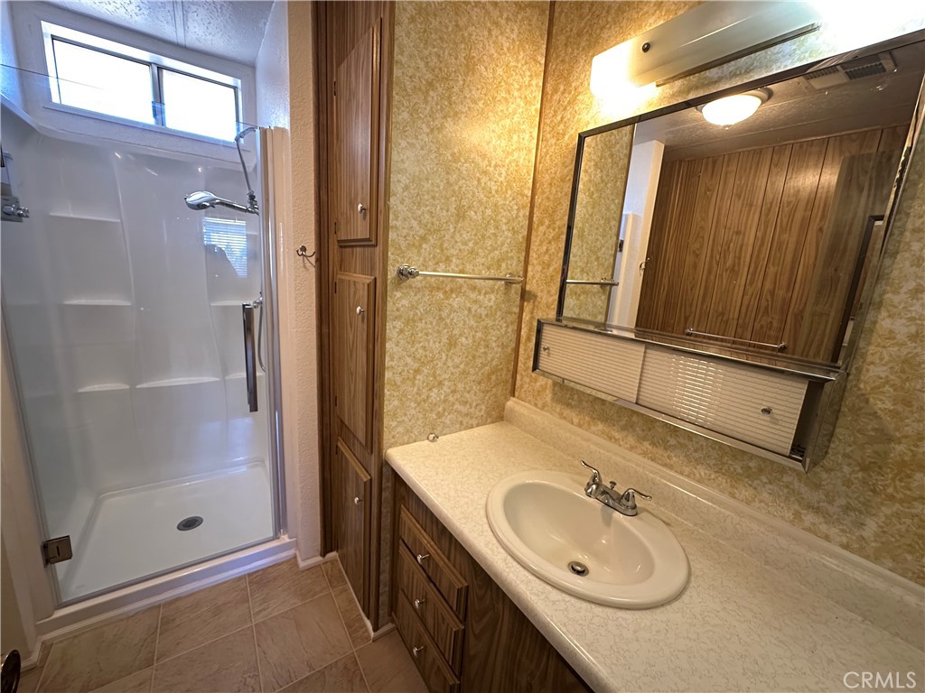 5647 Jones Property Photo 17