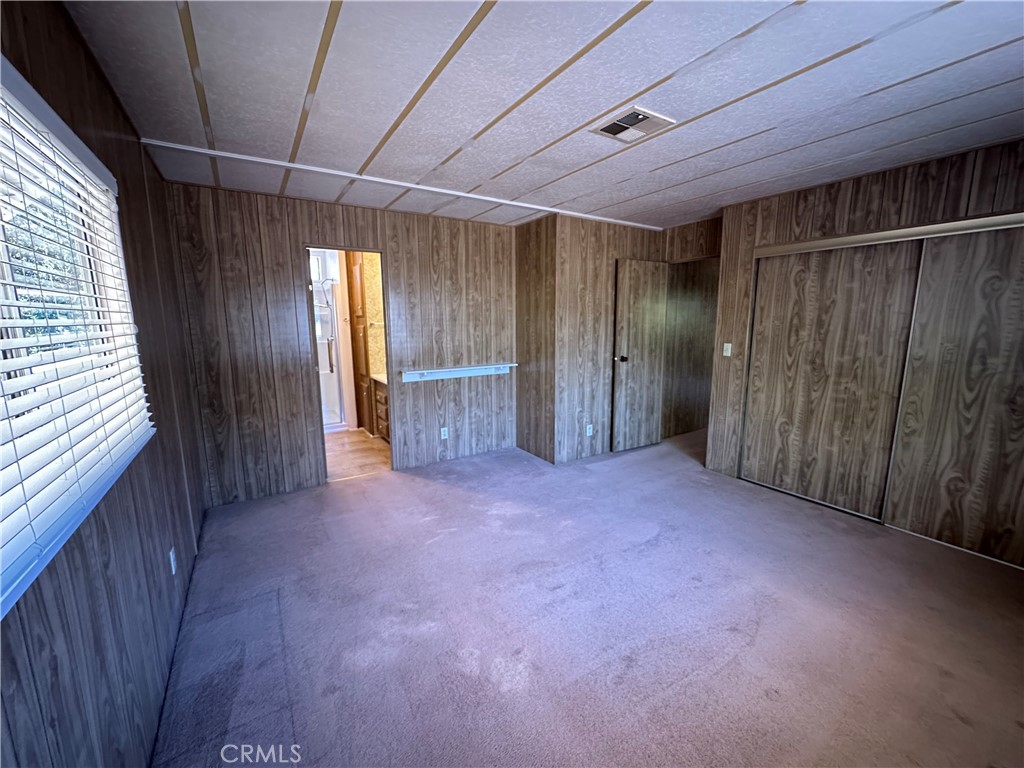 5647 Jones Property Photo 19