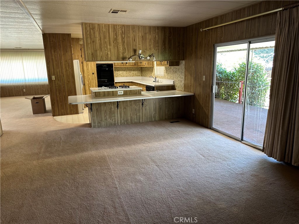5647 Jones Property Photo 20