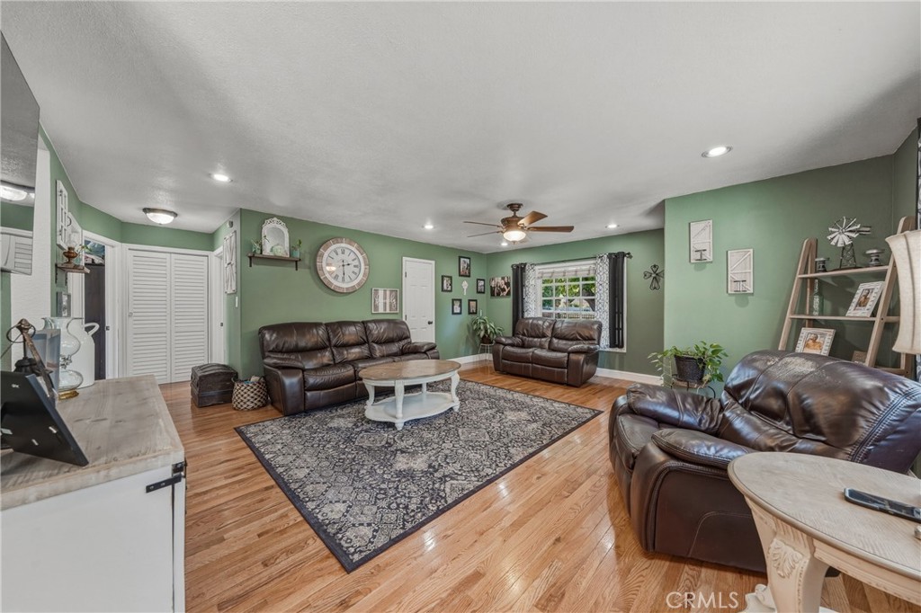 9655 Main Property Photo 7