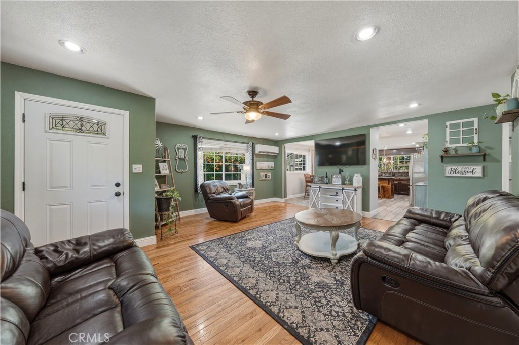 9655 Main Property Photo 8