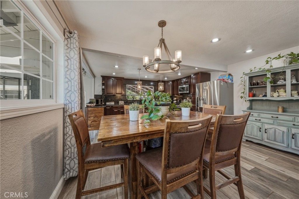 9655 Main Property Photo 15