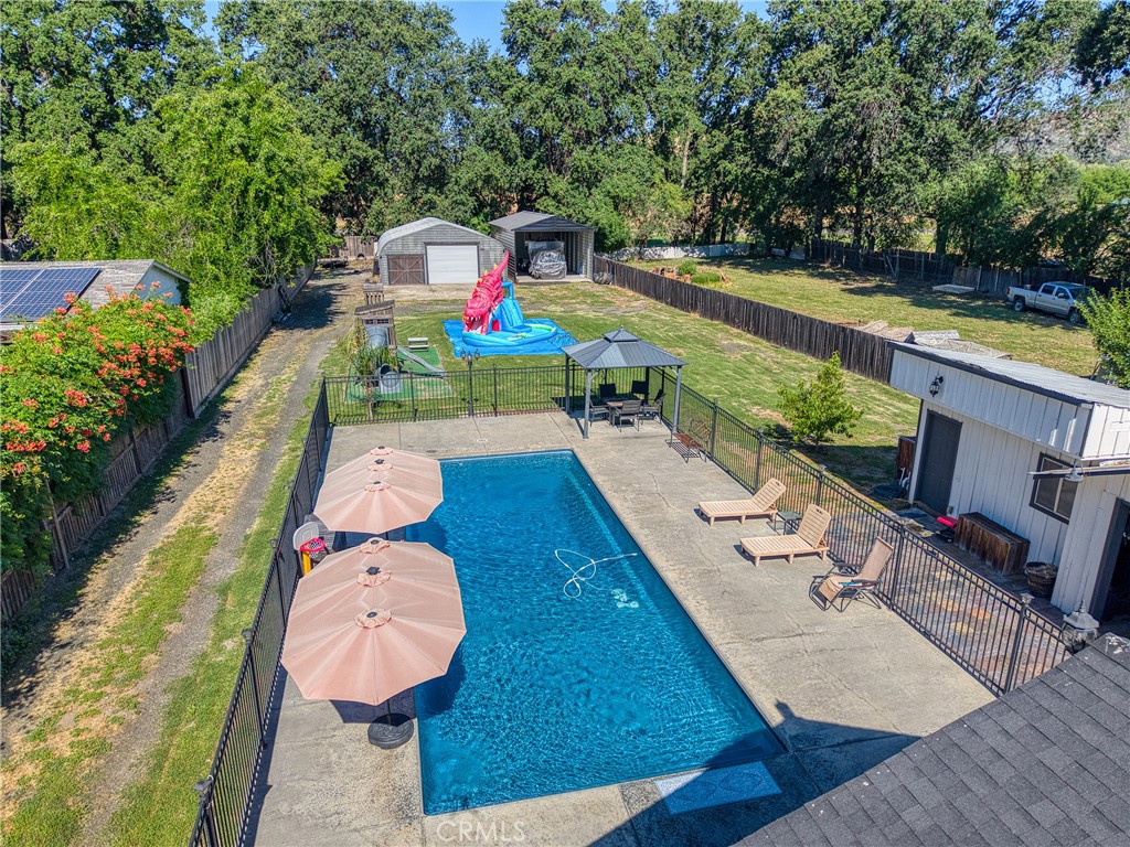 9655 Main Property Photo 28