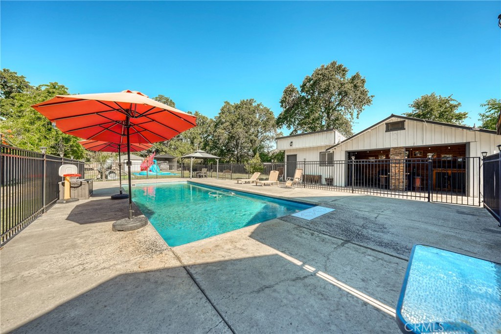 9655 Main Property Photo 31