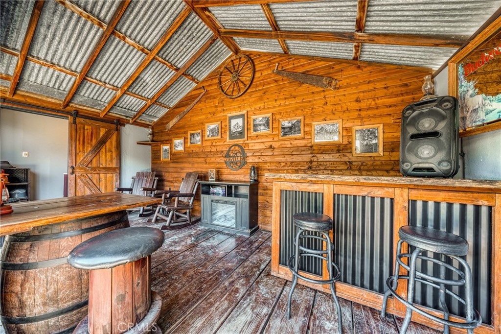 9655 Main Property Photo 34