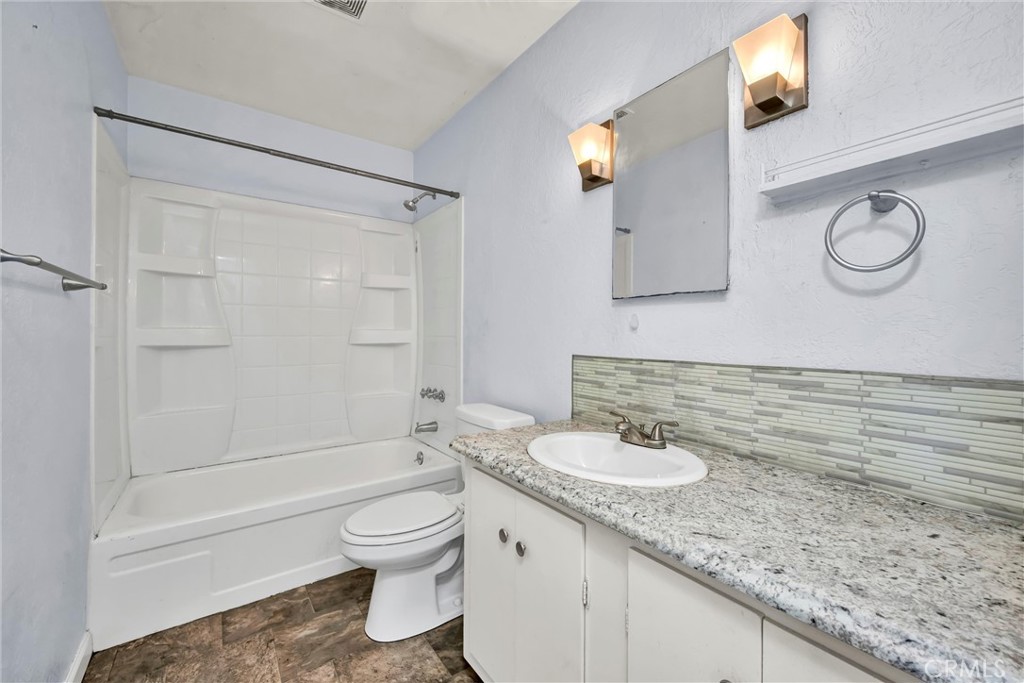 6838 Virginia Drive Property Photo 3