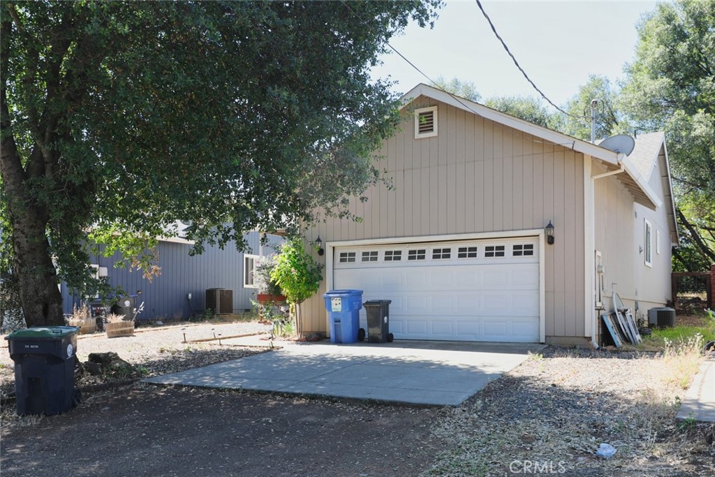 15825 23rd Property Photo 3