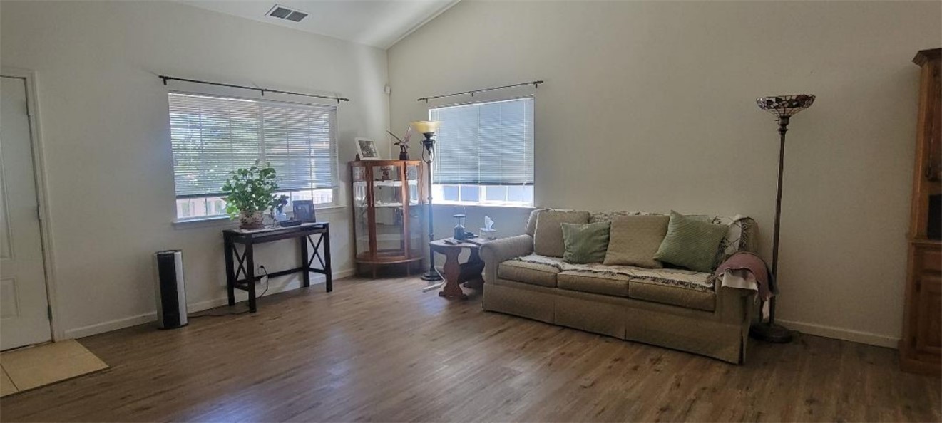 15825 23rd Property Photo 8