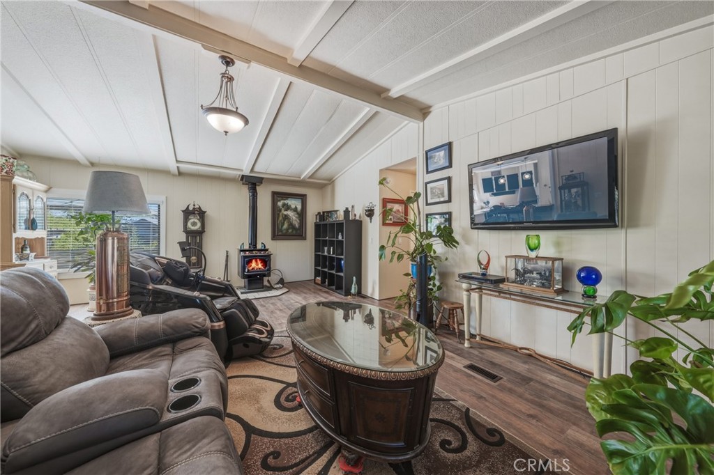 20776 Napa Avenue Property Photo 6