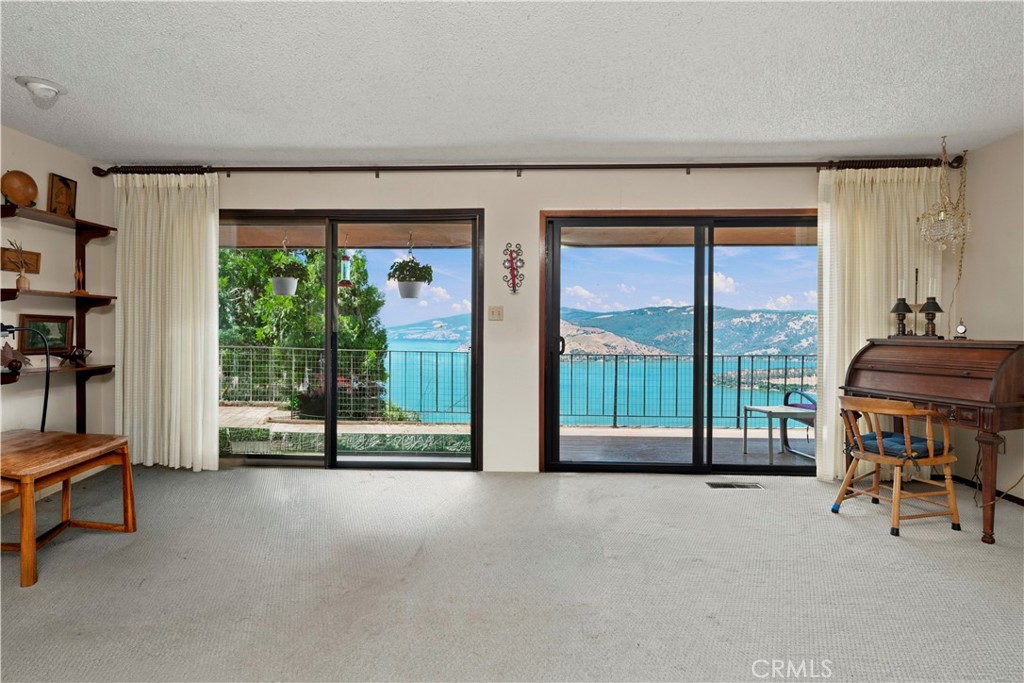 7478 Evergreen Property Photo 2