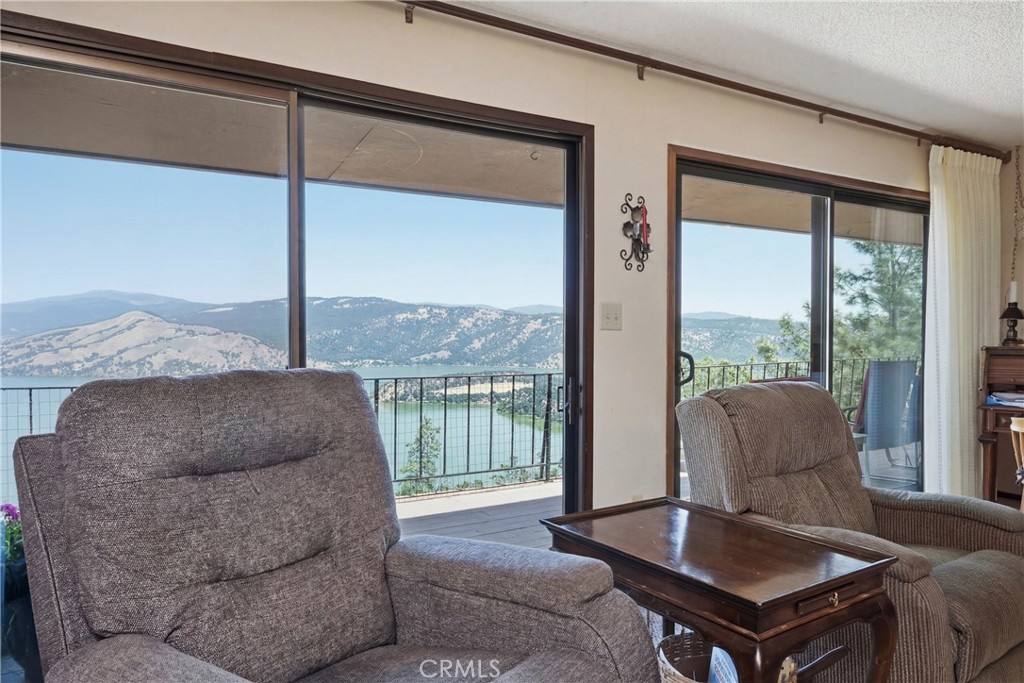 7478 Evergreen Property Photo 3